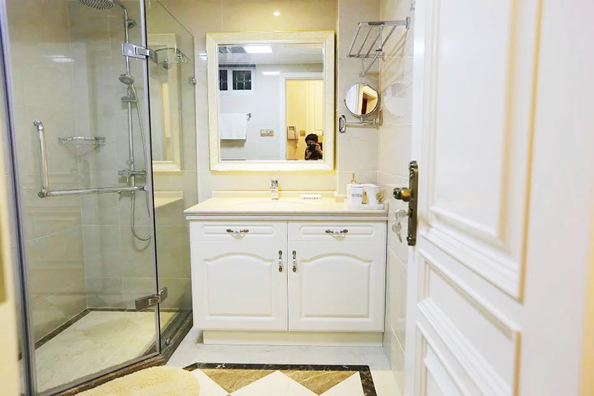 衛生間.jpg 衛生間.jpg