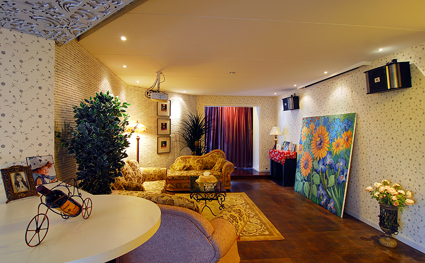 客廳.jpg 客廳.jpg