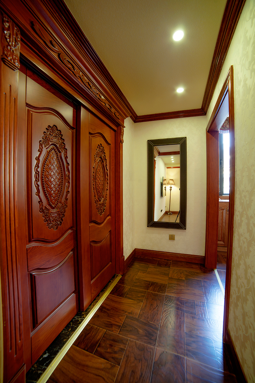 二層過(guò)道.jpg 二層過(guò)道.jpg