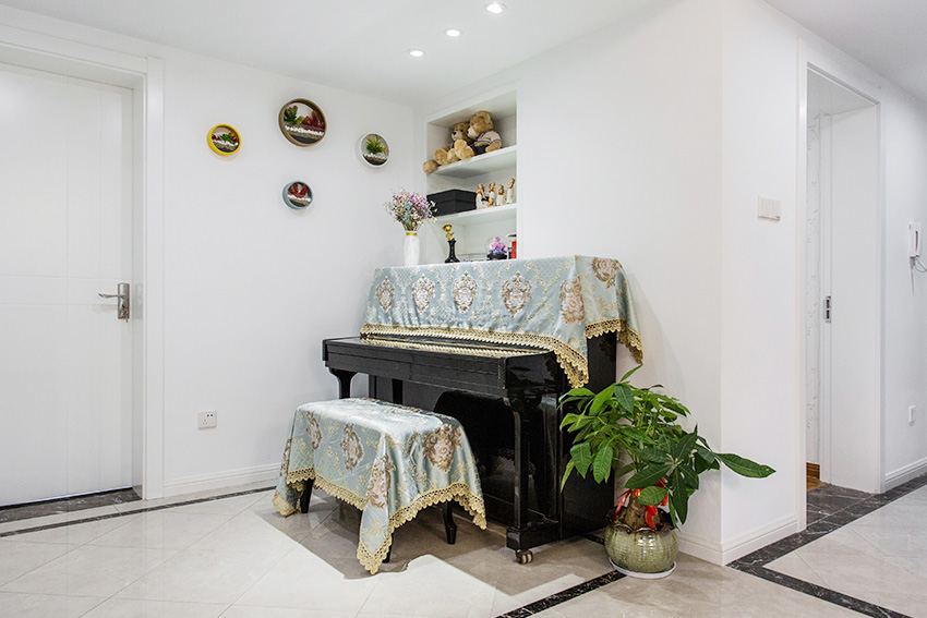 鋼琴.jpg 鋼琴.jpg