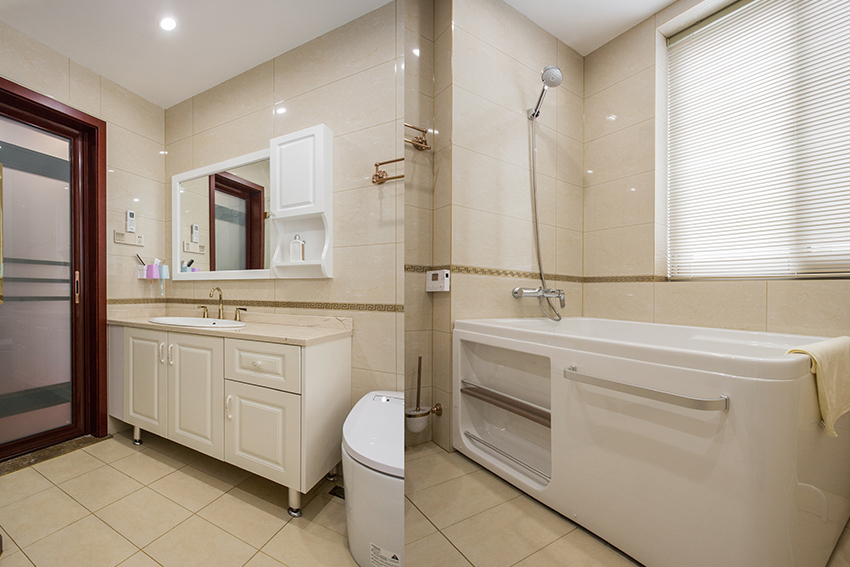 衛生間.jpg 衛生間.jpg