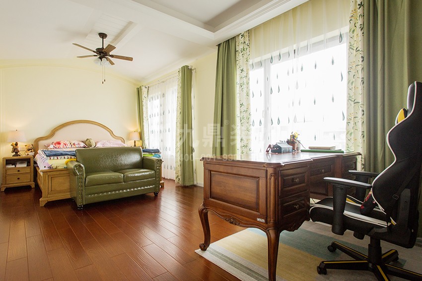 主臥.jpg 主臥.jpg