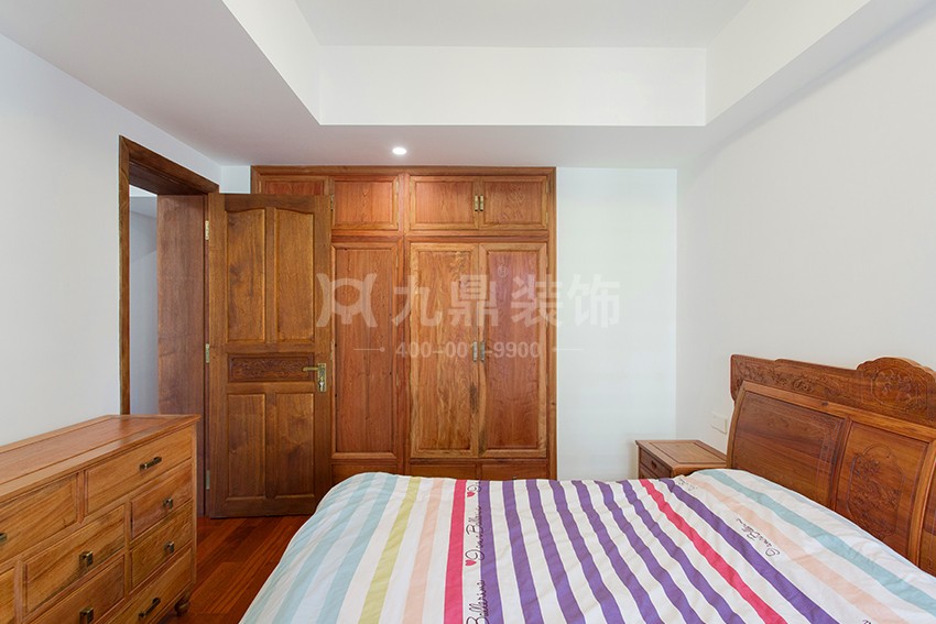 臥室裝修效果圖.jpg 臥室裝修效果圖.jpg