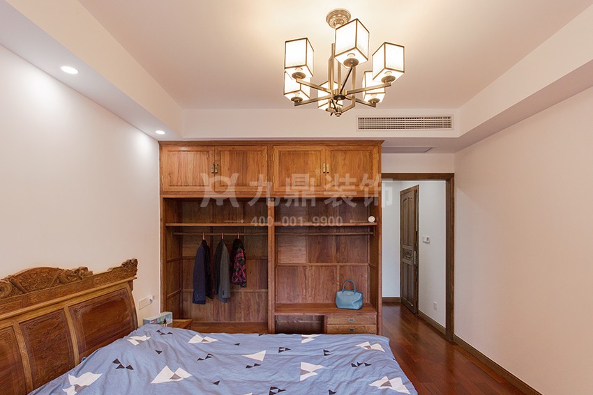 臥室裝修效果圖.jpg 臥室裝修效果圖.jpg