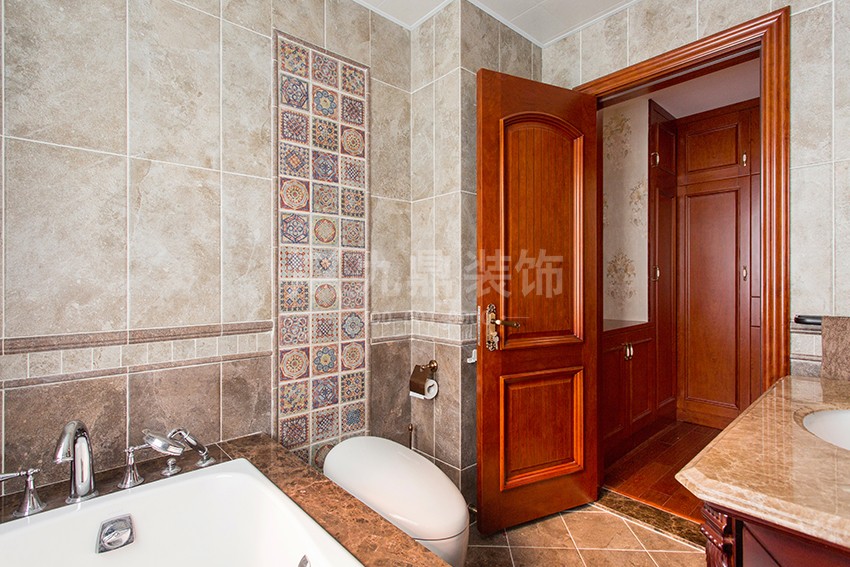 別墅衛生間裝修效果圖.jpg