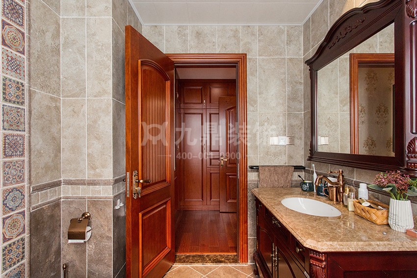 別墅衛生間裝修效果圖.jpg