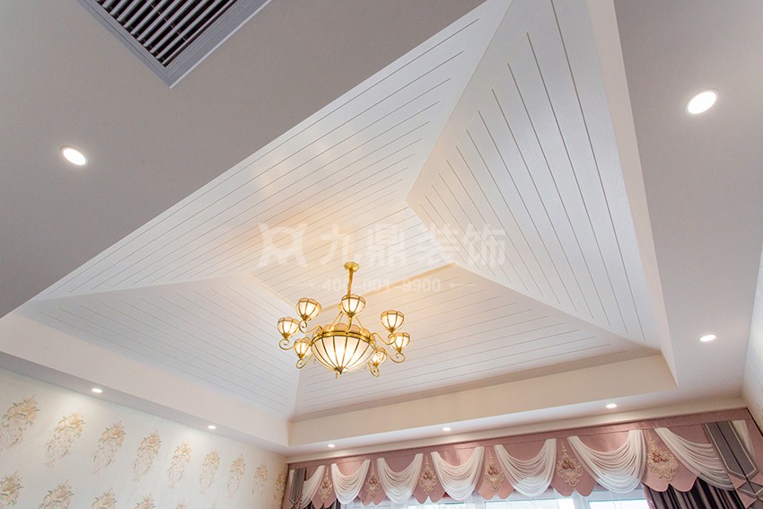 別墅吊頂裝修效果圖.jpg
