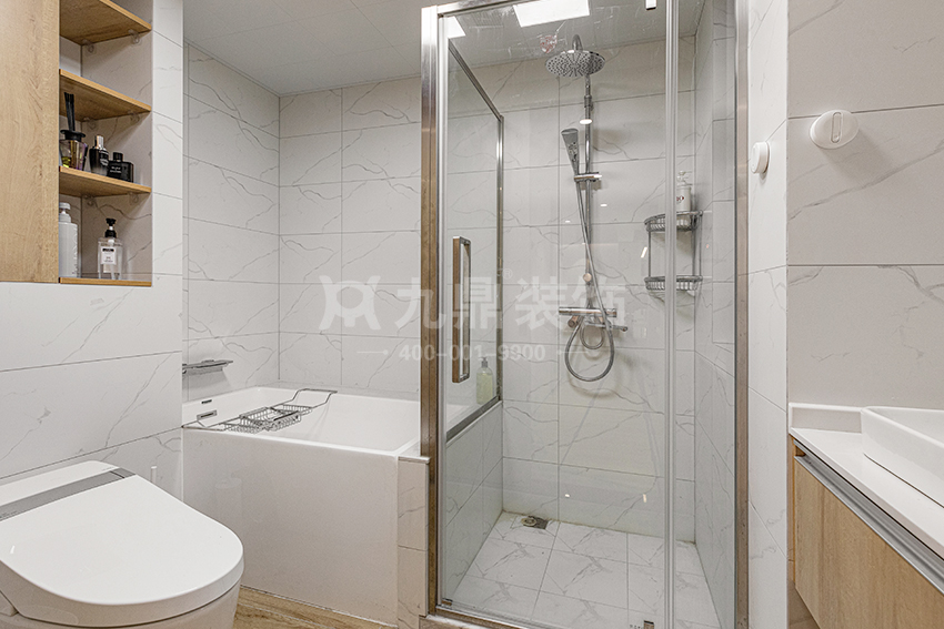 衛(wèi)生間裝修實景圖