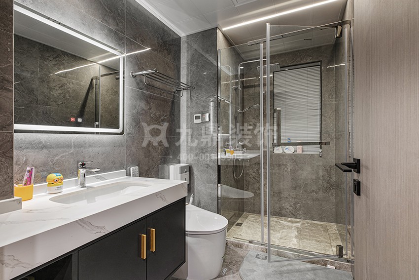 衛(wèi)生間裝修實景圖